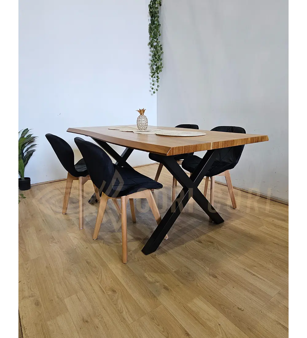 Juego de Comedor Medlock Rústica 160x90 cm + 4 Sillas Mariposa Velvet
