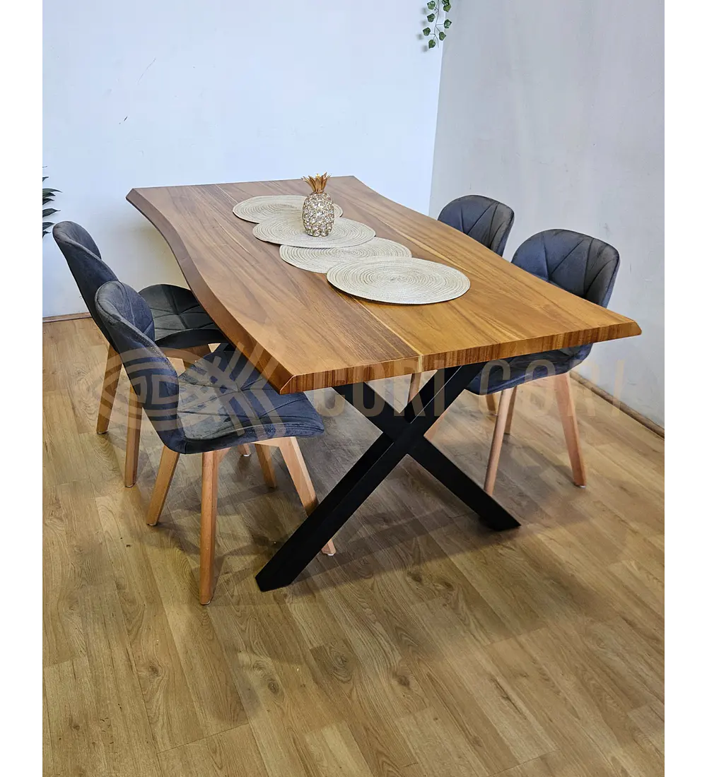 Juego de Comedor Medlock Rústica 160x90 cm + 4 Sillas Mariposa Velvet