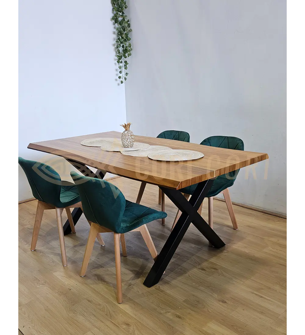 Juego de Comedor Medlock Rústica 160x90 cm + 4 Sillas Mariposa Velvet