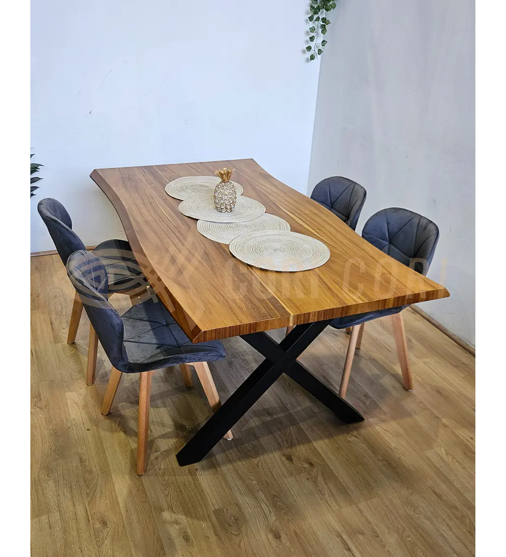 Juego de Comedor Medlock Rústica 160x90 cm + 4 Sillas Mariposa Velvet