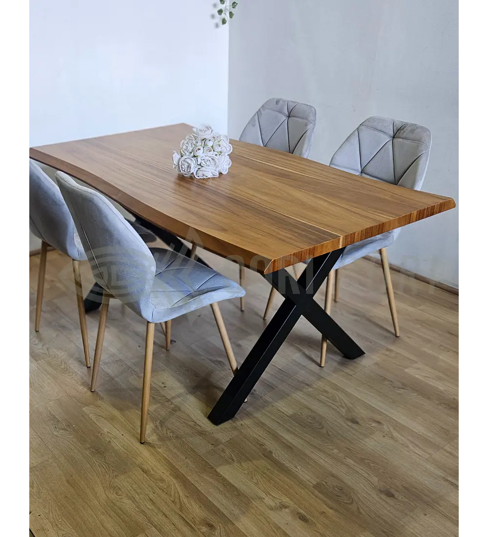 Juego de Comedor Medlock Rústica 160x90 cm + 4 Sillas Fiori Velvet wood