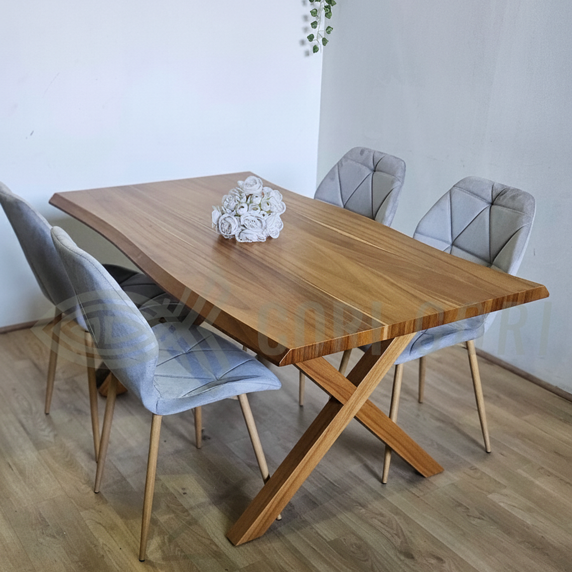 Juego de Comedor Medlock Rústica 160x90 cm + 4 Sillas Fiori Velvet wood 1