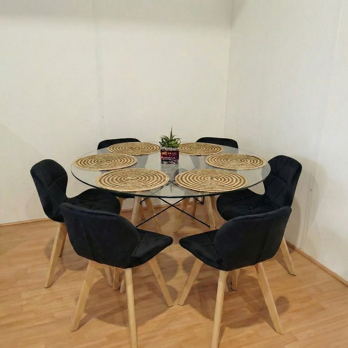 Comedor Eames Vidrio 120cms + 6 Sillas Mariposa Velvet 8