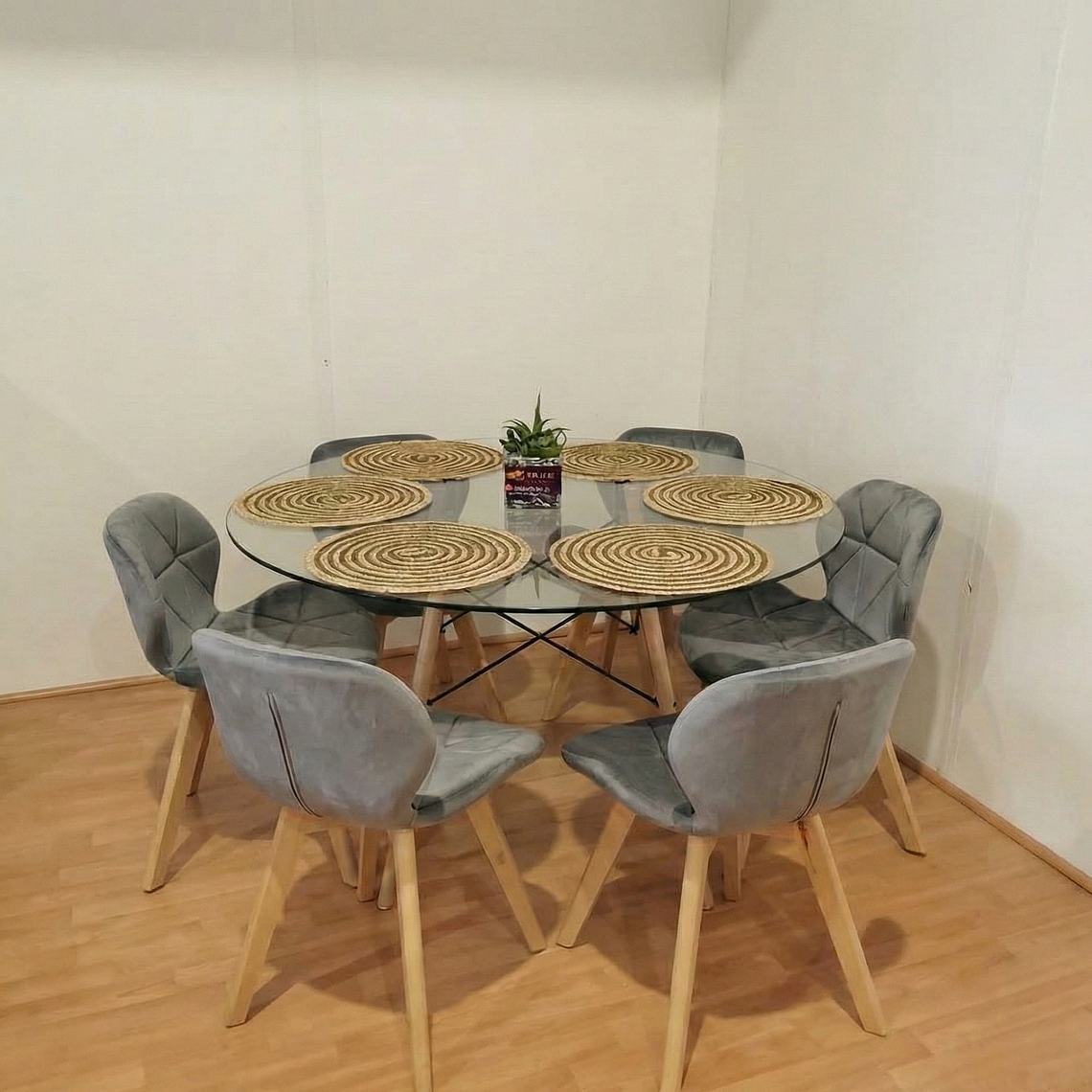 Comedor Eames Vidrio 120cms + 6 Sillas Mariposa Velvet 9