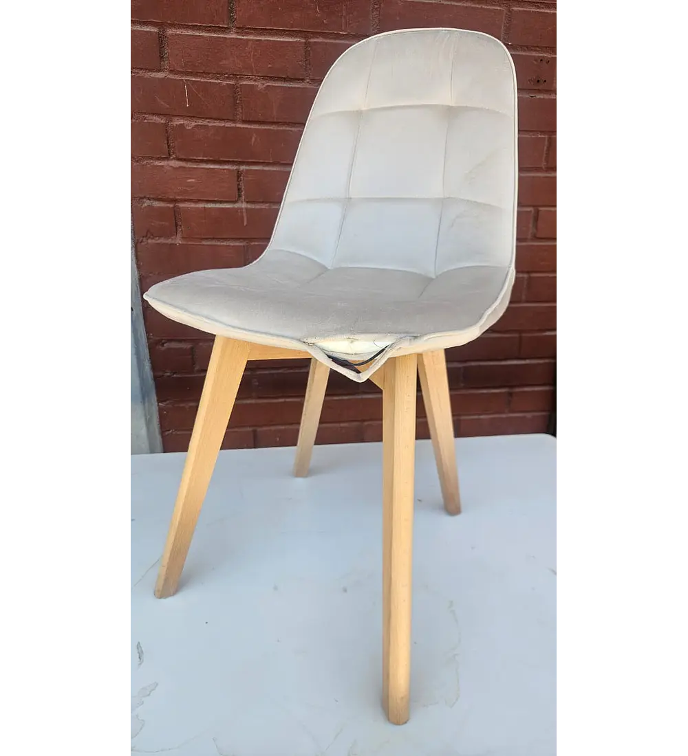 2da Seleccion.- Silla Capitonné Velvet Beige