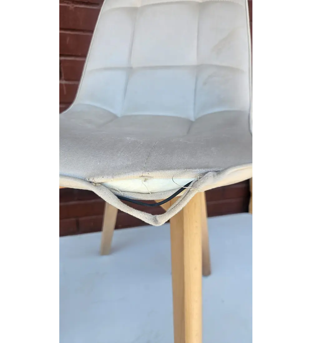 2da Seleccion.- Silla Capitonné Velvet Beige
