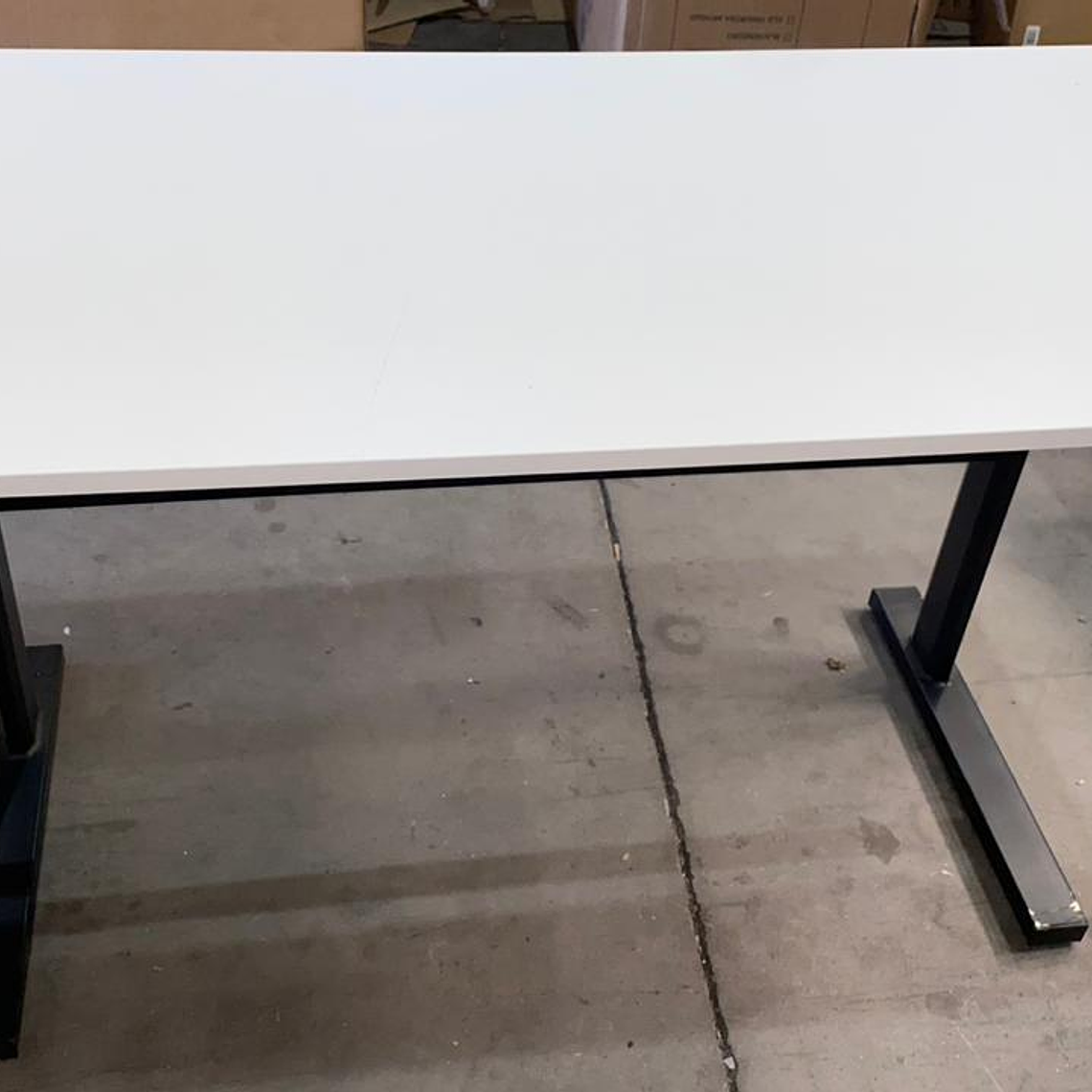 2da Mano.- Escritorio de Trabajo con Altura Regulable Standing desk - Blanco 4