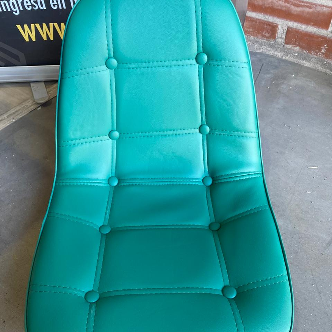 2da Seleccion.- Silla Eames Capitonné Verde 3