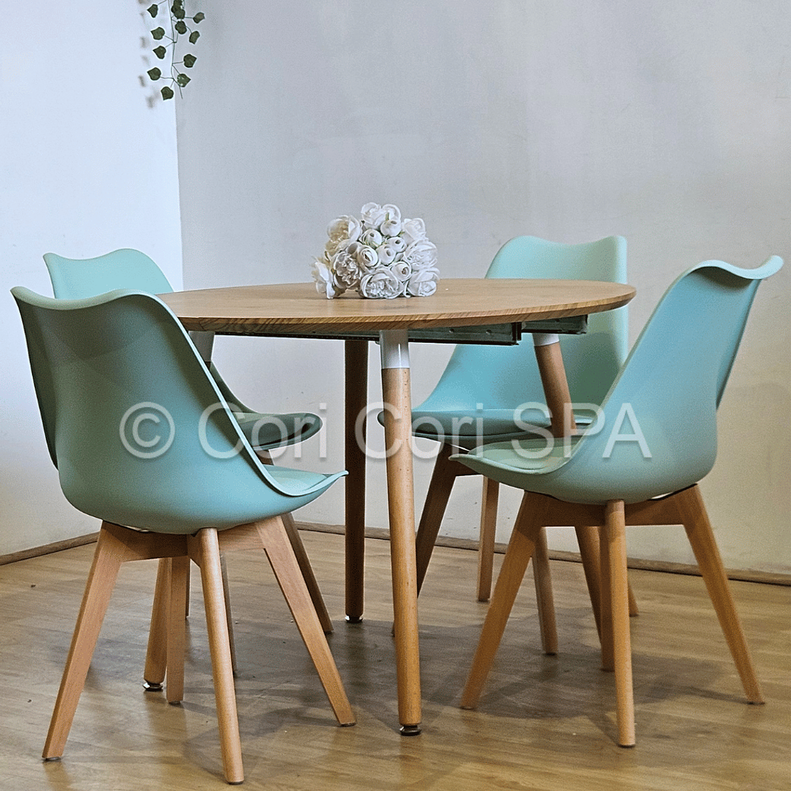 Comedor Mesa Aura Wood 100cms  + 4 Sillas Tulip 5