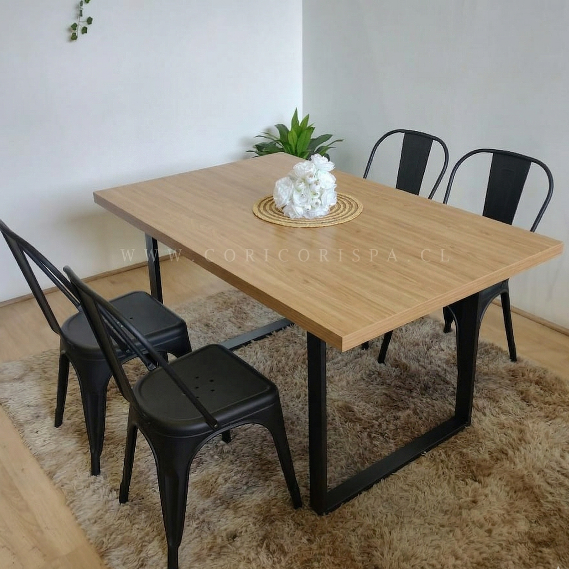 Comedor Industrial 140x90 Light + 4 Sillas Tolix 1
