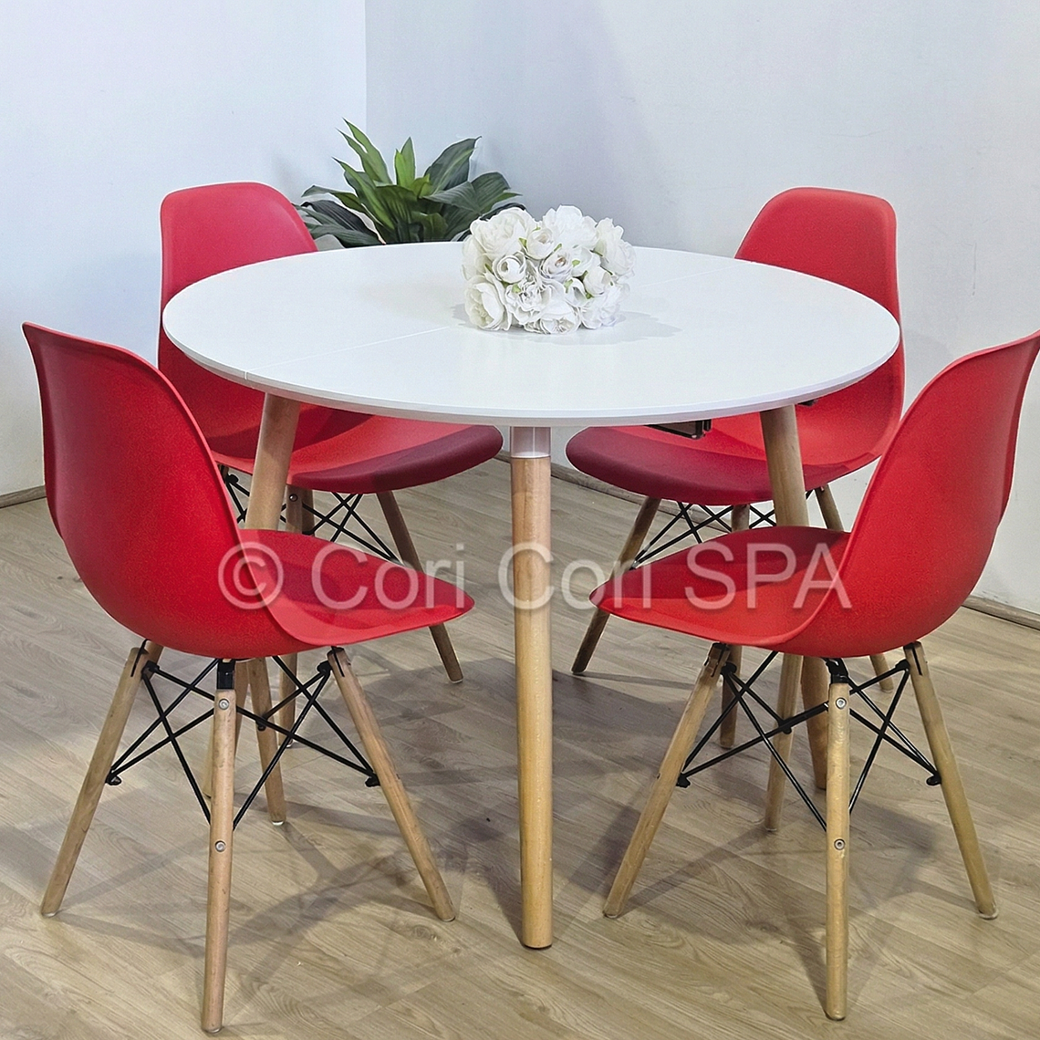 Comedor Mesa Aura Blanca 100cms  + 4 Sillas Eames 1