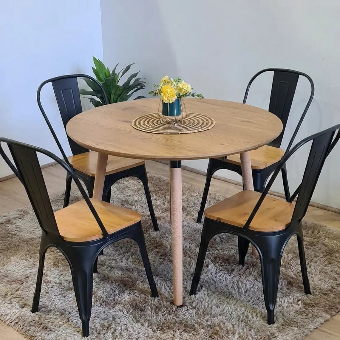 Comedor Mesa Aura Wood 100 cm + Sillas Tolix con Asiento de Madera 1