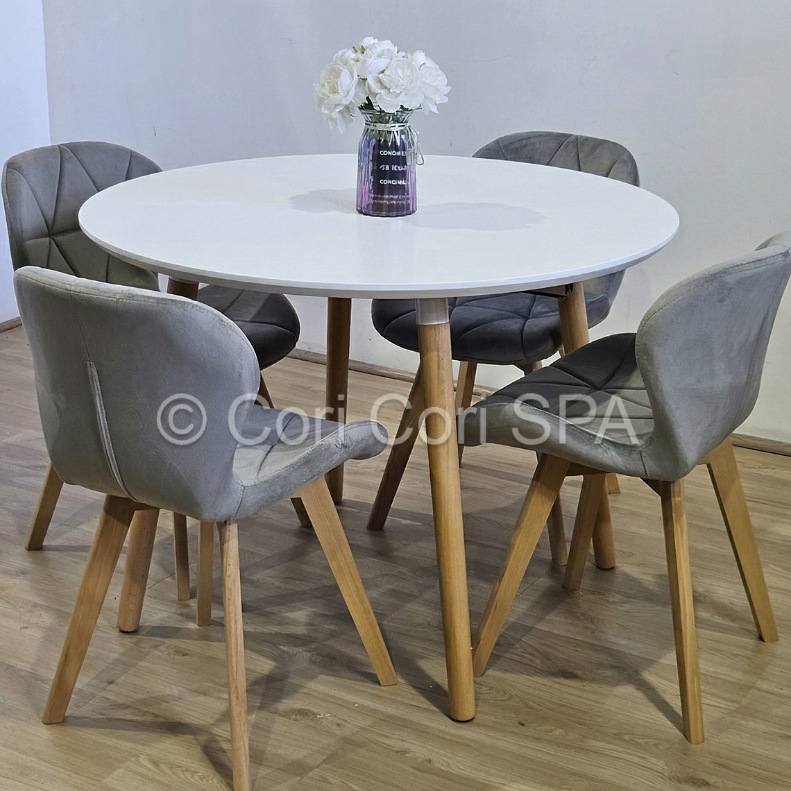 Comedor Mesa Aura Blanca 100cm + 4 Sillas Mariposa Velvet 3