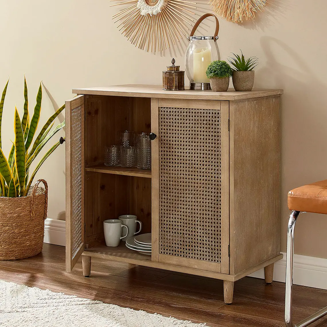 Cómoda 2 Puertas con Rattan - Madera Clara 1