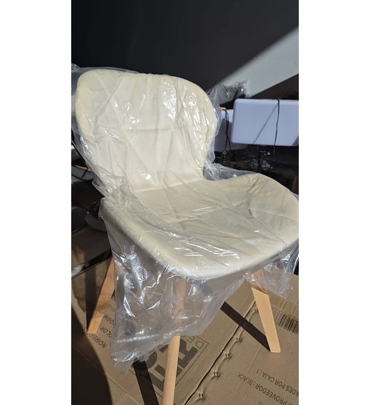 2da Seleccion.- Silla Mariposa Velvet Beige