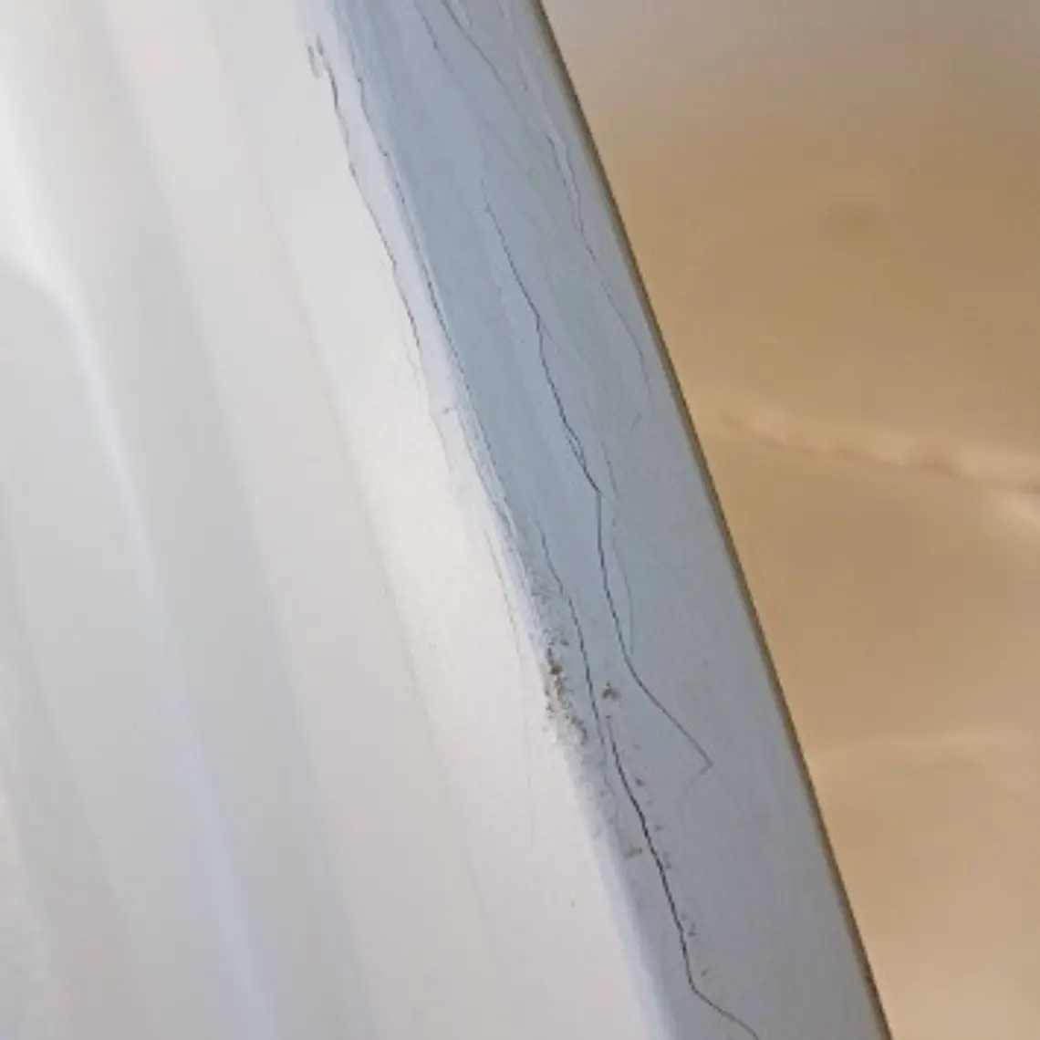 2da Seleccion.- Mesa  Eames Blanca 100cm 3