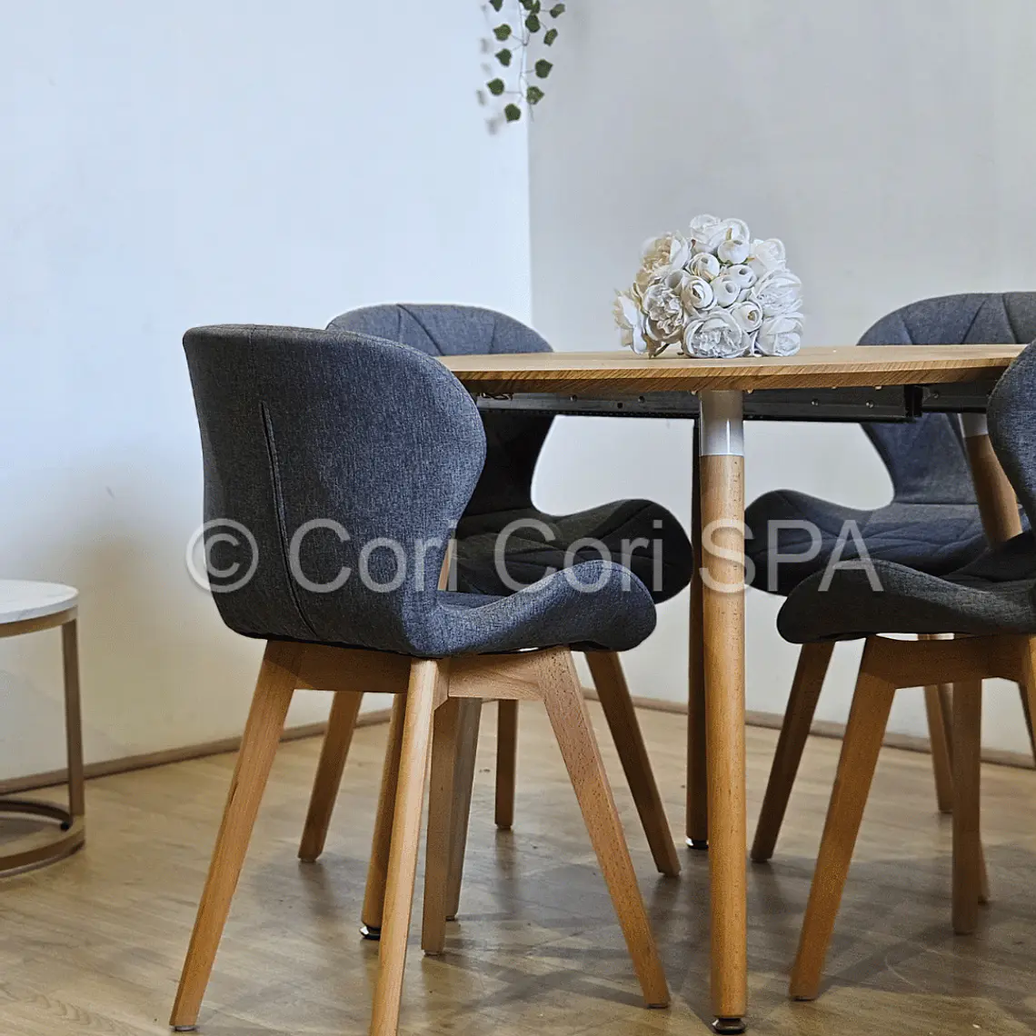 Comedor Mesa Aura 120cms + 4 Sillas Mariposa Lino 15