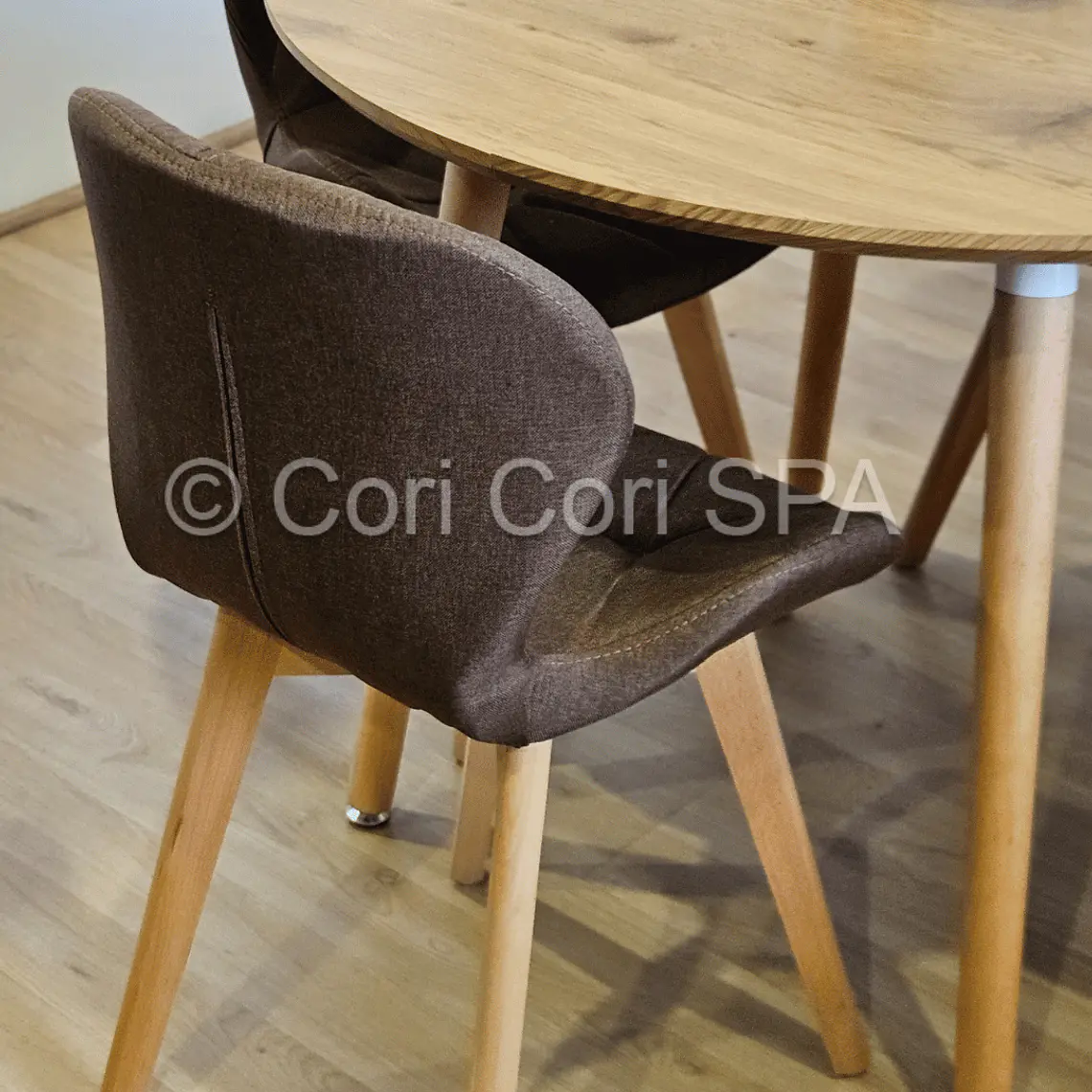 Comedor Mesa Aura 120cms + 4 Sillas Mariposa Lino 19