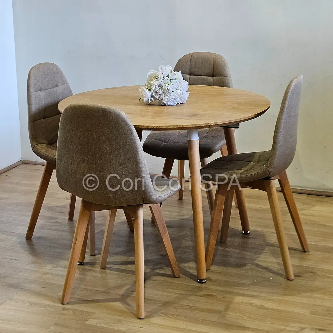 Comedor Mesa Aura Wood 120cms + 4 Sillas Capitonne Lino 1