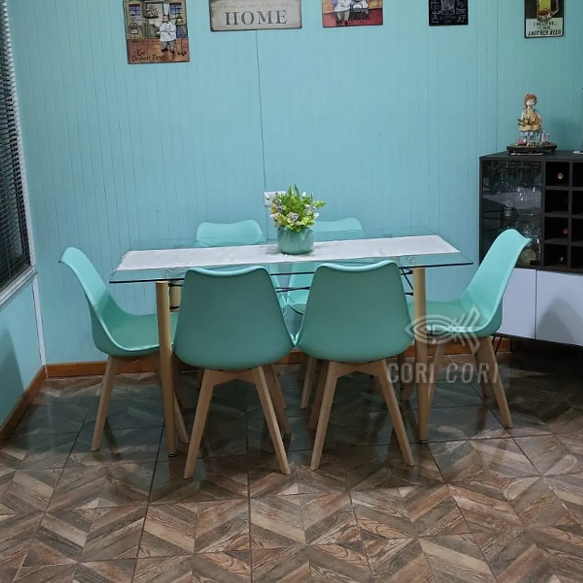 Mesa Crox 160 x 90cms + 4 Sillas Tulip 10