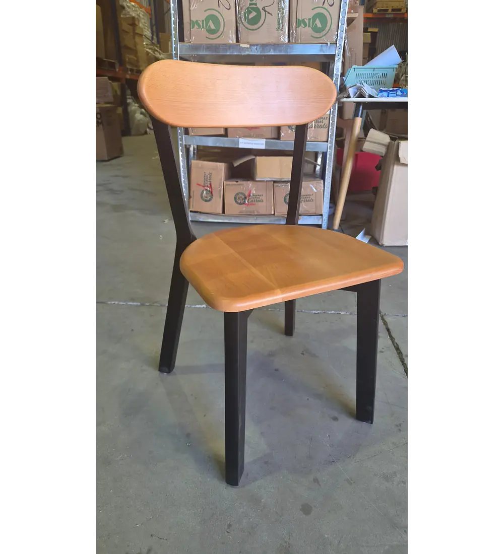 2da Seleccion.- Silla Fresno de Madera