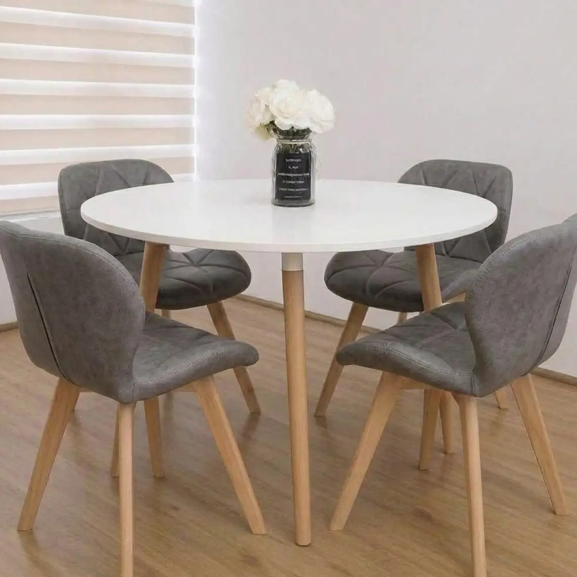 Comedor Mesa Aura Blanca 120cms  + 4 Sillas Mariposa Ecocuero Wood 5