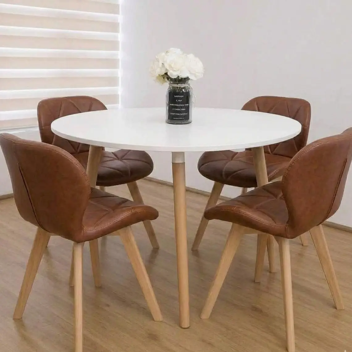 Comedor Mesa Aura Blanca 120cms  + 4 Sillas Mariposa Ecocuero Wood 6