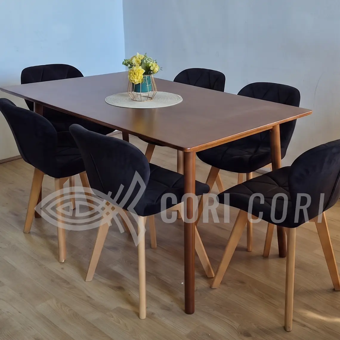 Comedor Mesa Vema 140x80cms  + 6 Sillas Mariposa Velvet 6