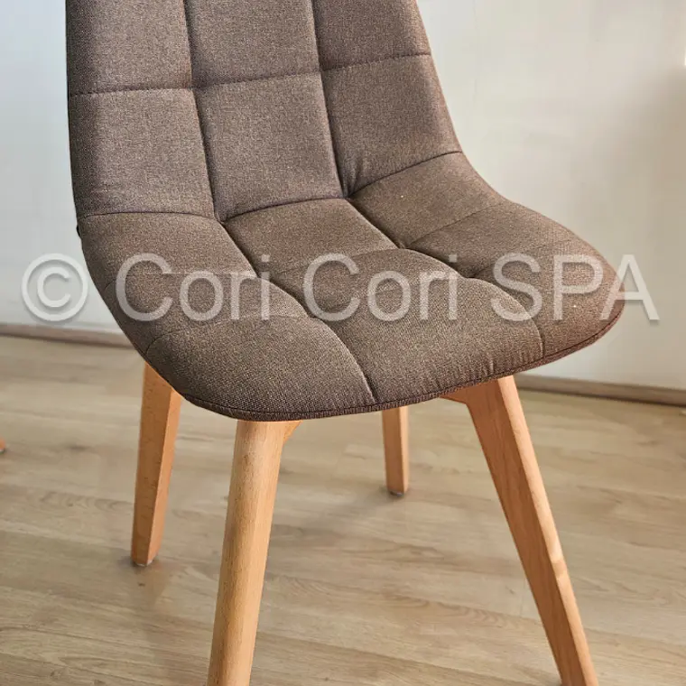 Comedor Medlock 140 x 90cm + 4 Sillas Capitonne Lino 11