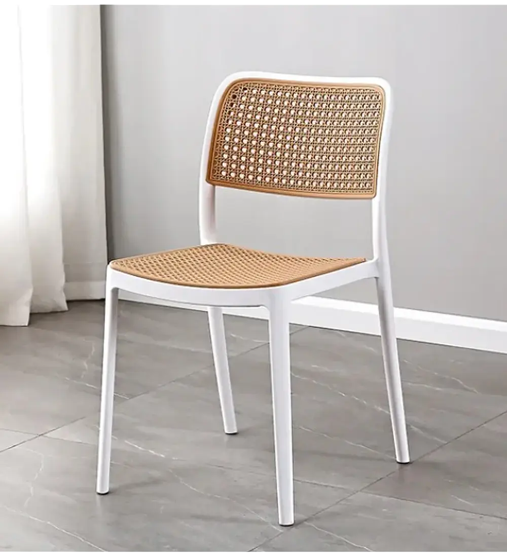 Comedor Mesa Rubi Vidrio 120x80 cm + 4 Sillas Delta