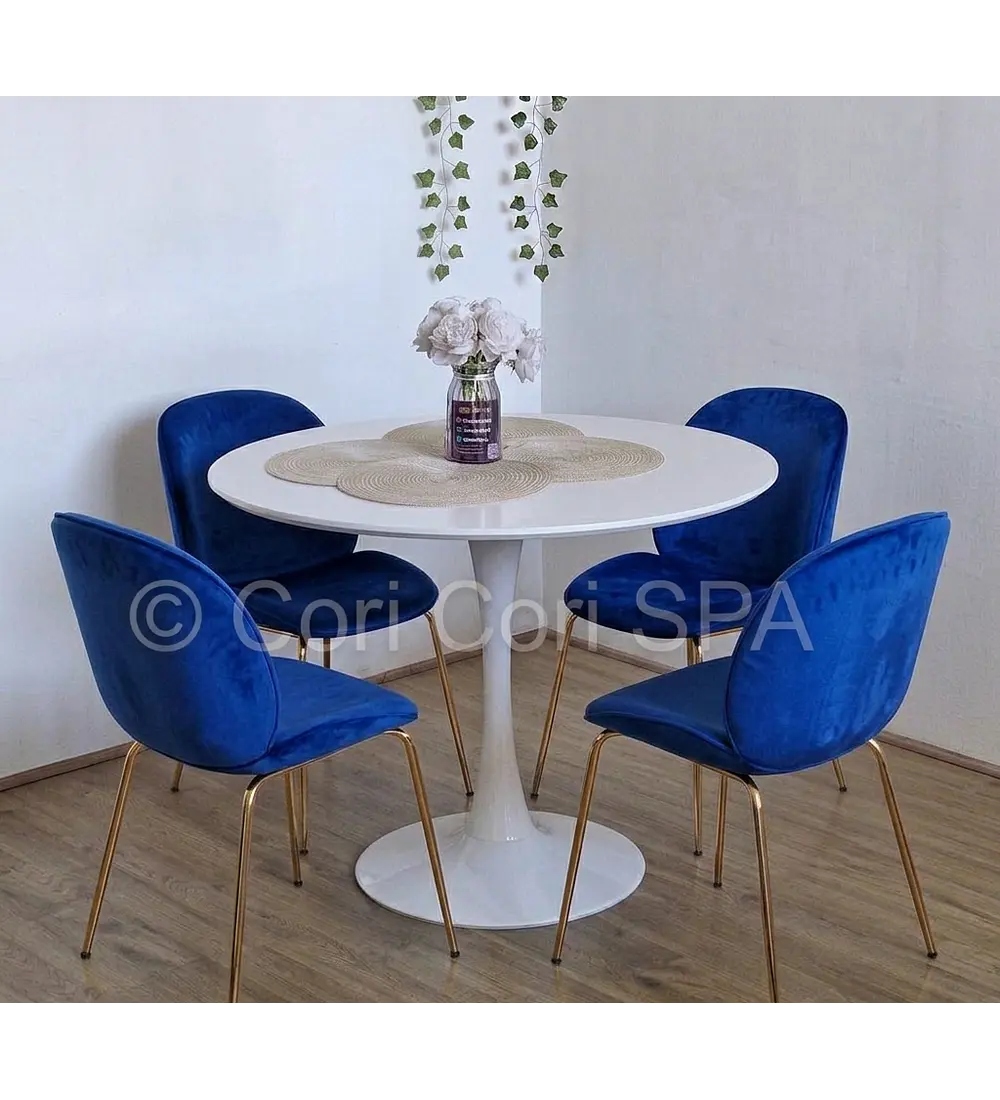 Comedor Mesa Tulip 100cms Blanca + 4 Sillas Beetle