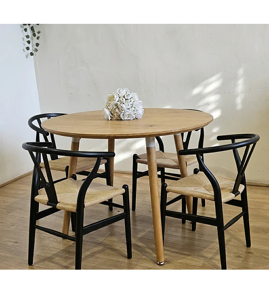 Comedor Mesa Expandible (100 - 180cms) + 4 Sillas Wishbone