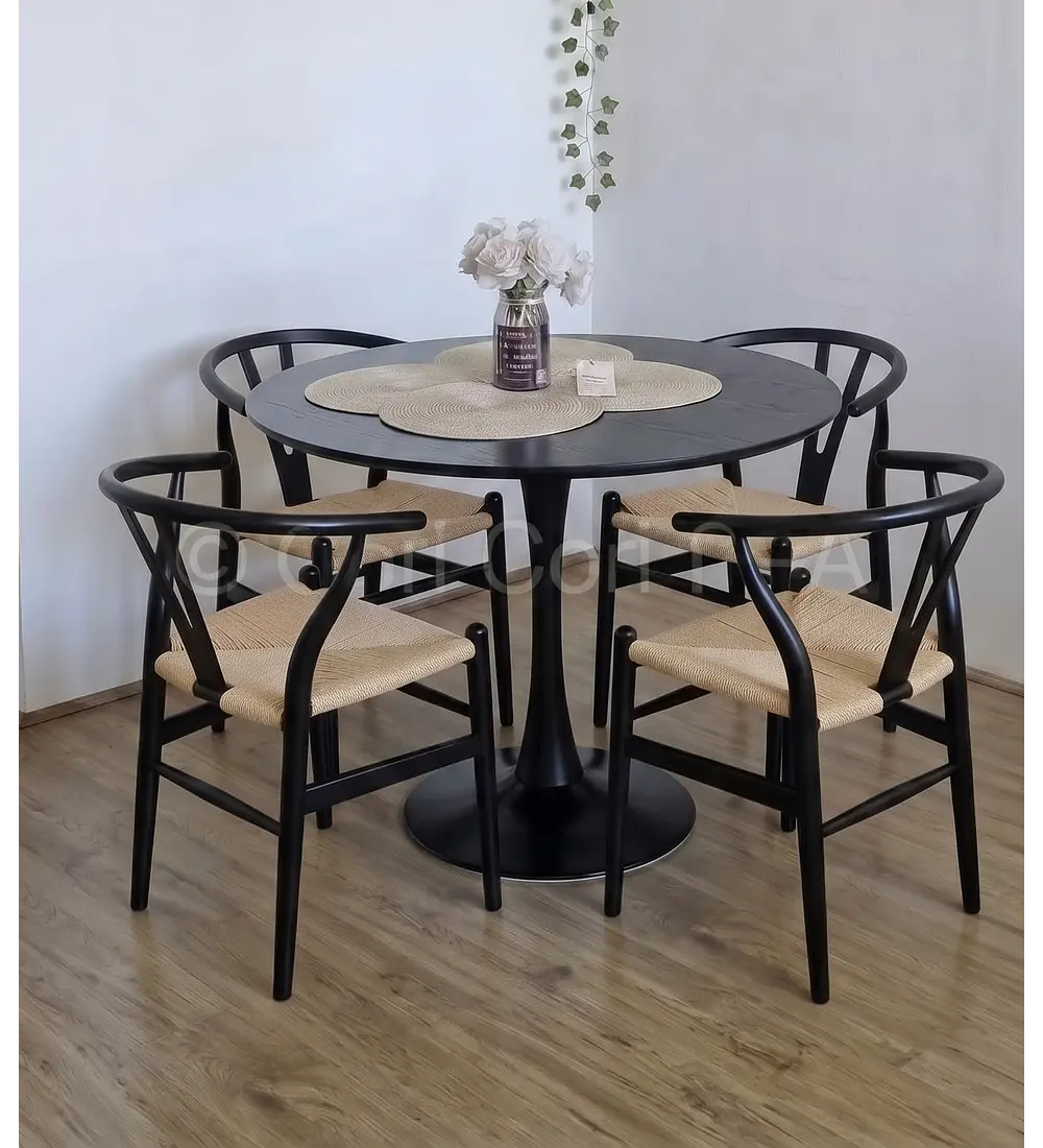 Comedor Tulip Negra 100cms + 4 Silla Wishbone Madera