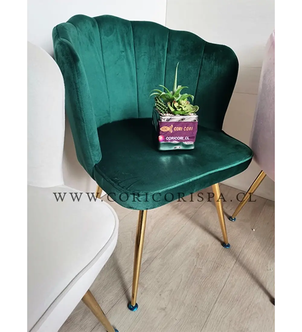 Comedor Mesa Warwick Dorada + 4 Sillas Corona Gold