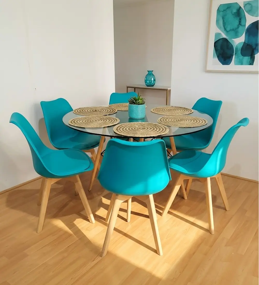Comedor Mesa Eames Vidrio 120cms + 6 Sillas Tulip