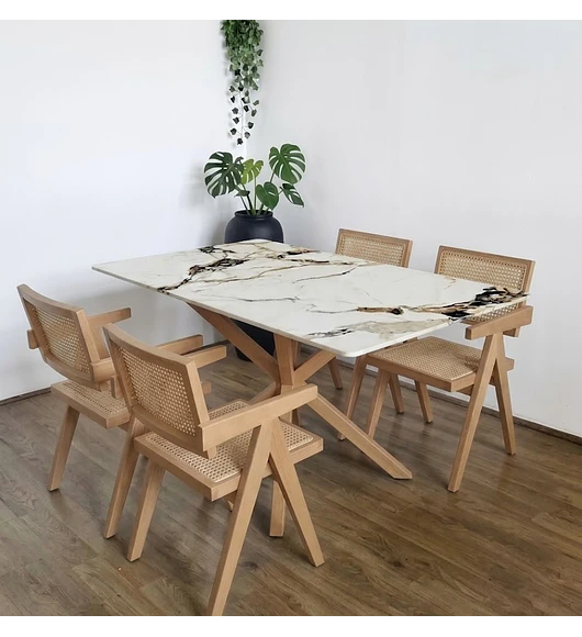 Comedor Madrid Stone + 4 Sillas Chandigarh Madera 