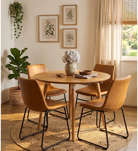 Comedor Mesa Expandible (100 - 180cms) + 4 Sillas Crazy horse