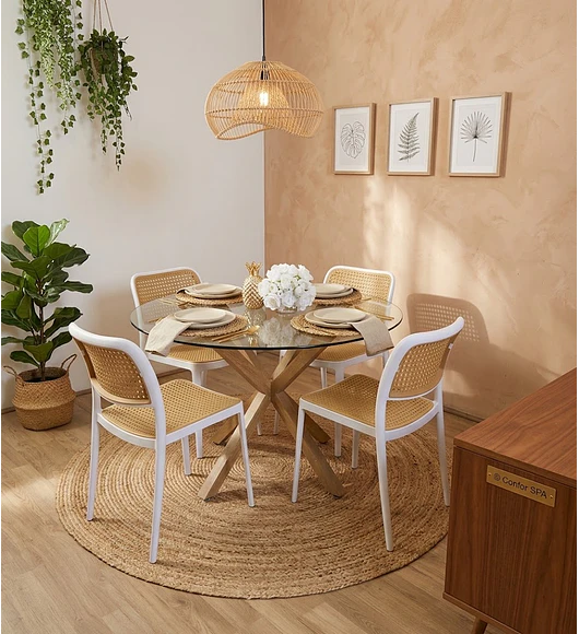 Comedor Mesa Warwick 120cm + 4 Sillas Delta 
