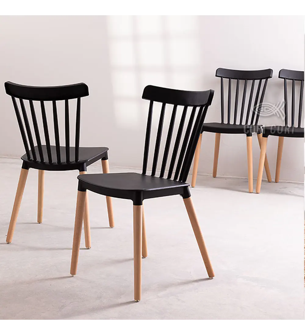 Comedor Warwick Wood  + 4 Sillas Windsor