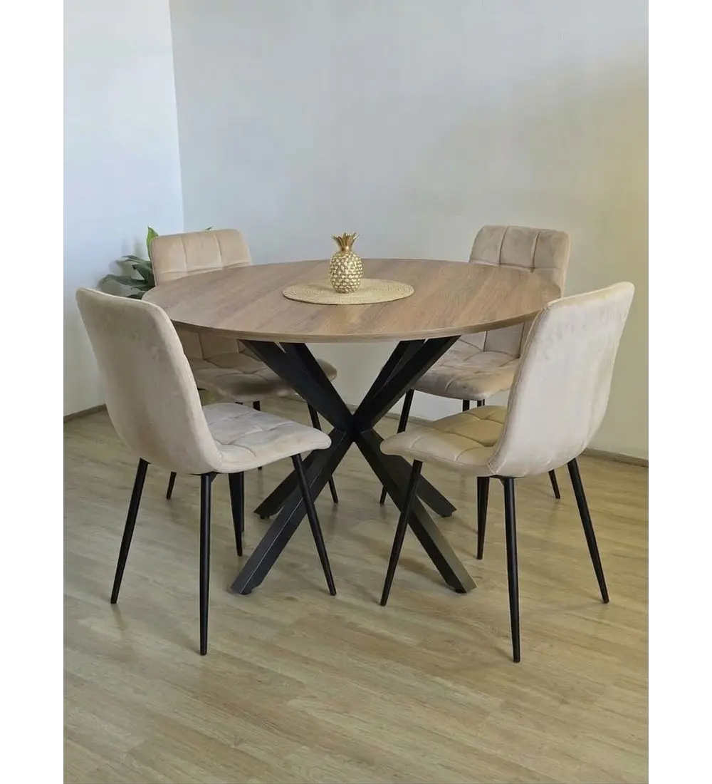 Comedor Warwick Wood + 4 Sillas Capitonne Roma