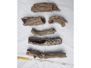 Small cork tubes weighing 0.4 kg