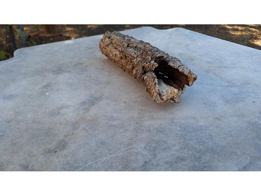 1x Cork Tube: (7x7x25cm) 3