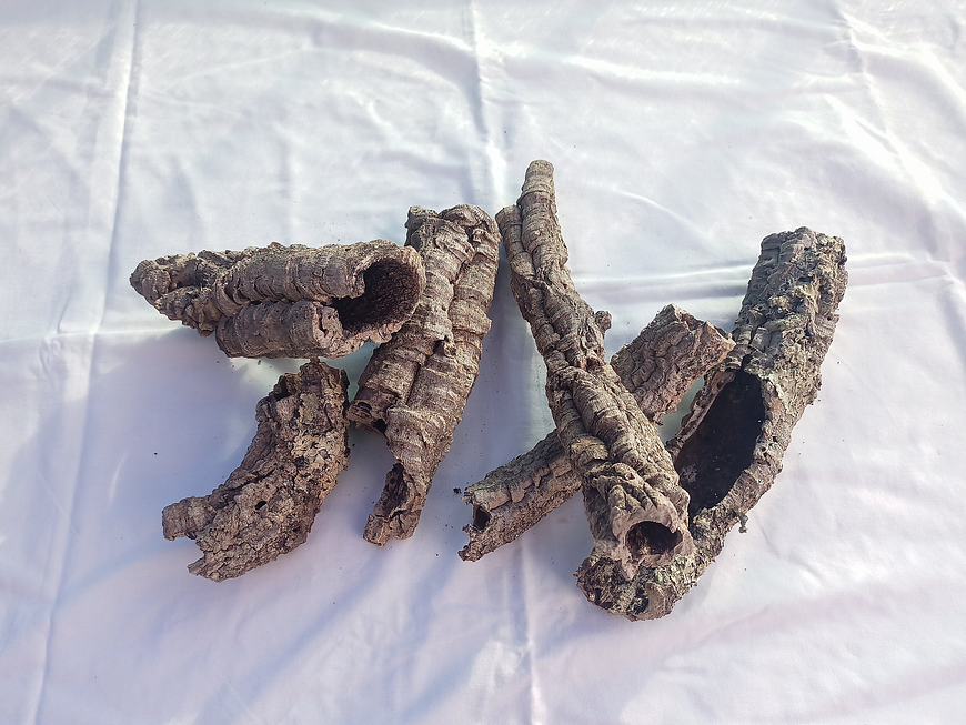 Small cork tubes, 1.6 kg 1