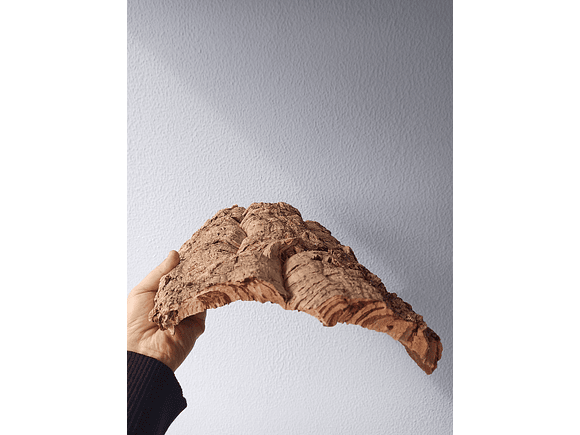 2x Medium-Sized Virgin Cork Sheets: (25x20x7cm) 2