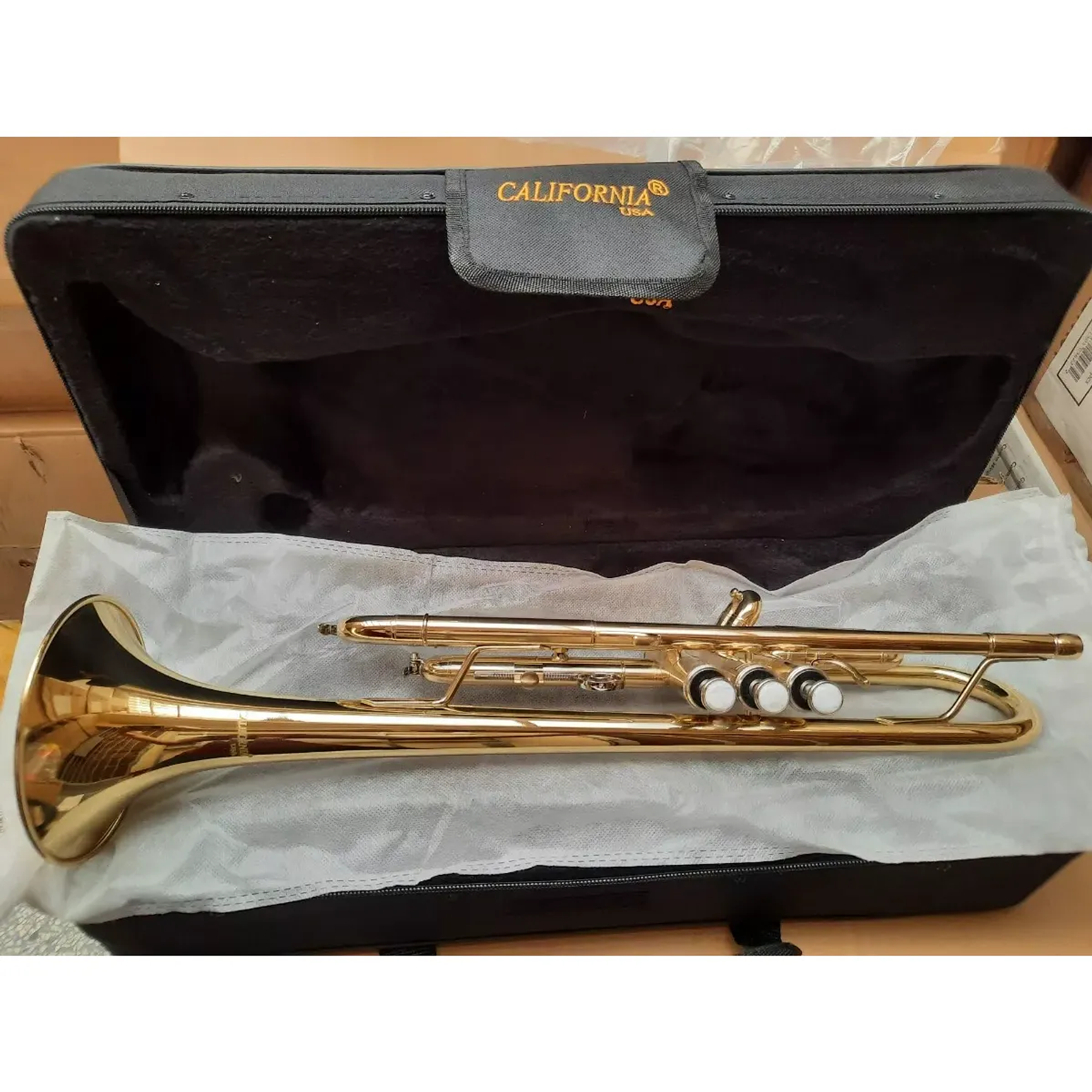 Trompeta California Original Dorado 3