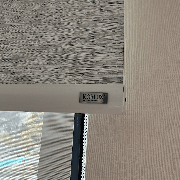 Roller Sunscreen Gris perla 2