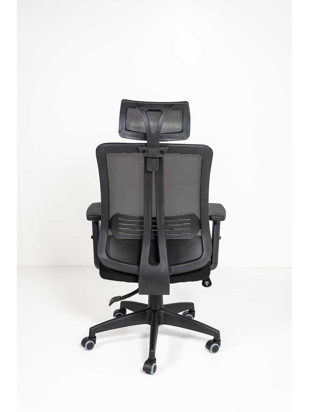 Silla De Oficina Apoyacabeza, Con Brazo Regulable Doha 4