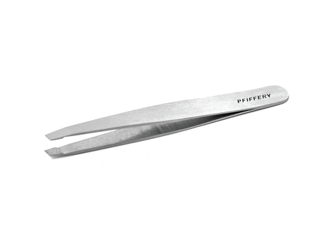 Pinza de Cejas en Acero A38B - PFIFFERY