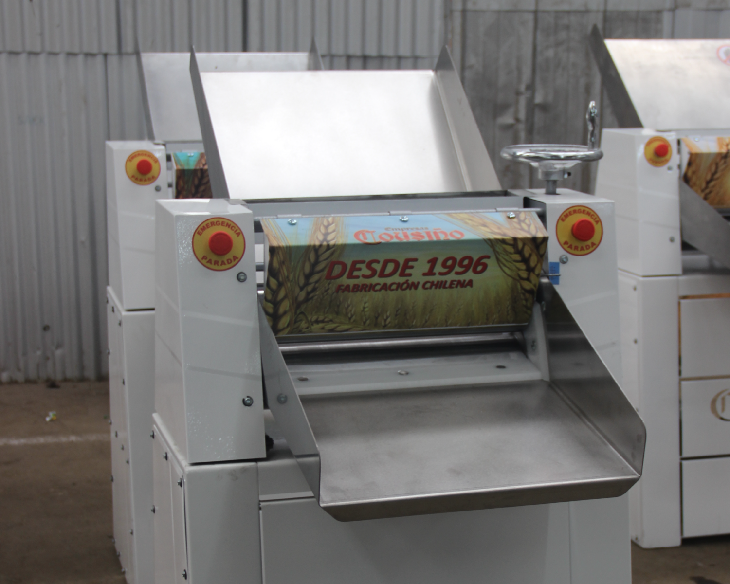 Guía rápida para elegir tu sobadora de masa (y por qué la S600 de Cousiño destaca)