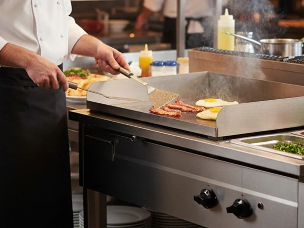 5 Equipos esenciales para abrir tu primer restaurante (o renovar los que ya tienes)
